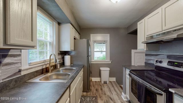 1826 S 24th St, Louisville, KY 40210