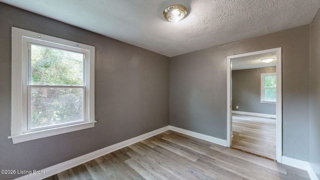 1826 S 24th St, Louisville, KY 40210