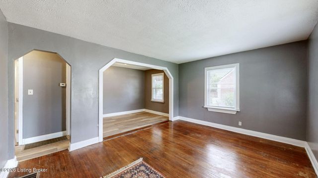 1826 S 24th St, Louisville, KY 40210