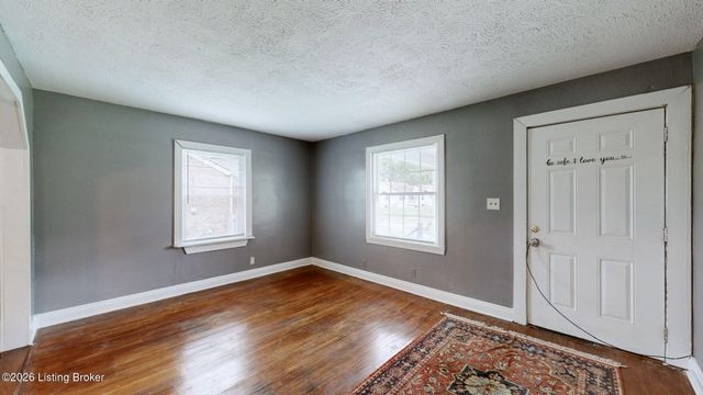 1826 S 24th St, Louisville, KY 40210