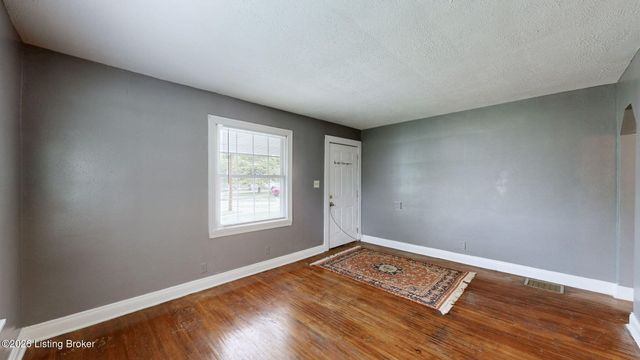 1826 S 24th St, Louisville, KY 40210