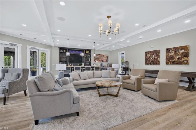 2213 Mainsail DR, Carrollton, VA 23314