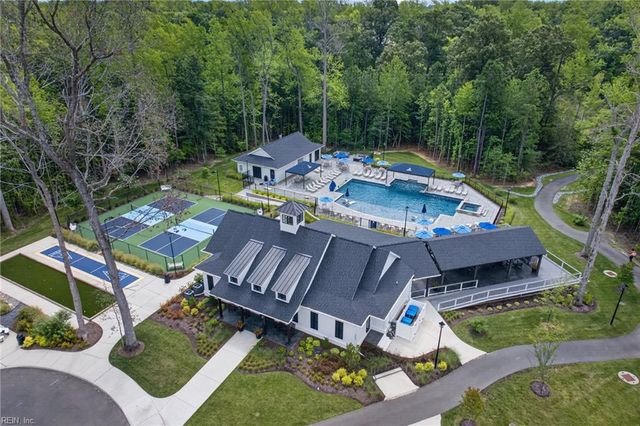 2213 Mainsail DR, Carrollton, VA 23314