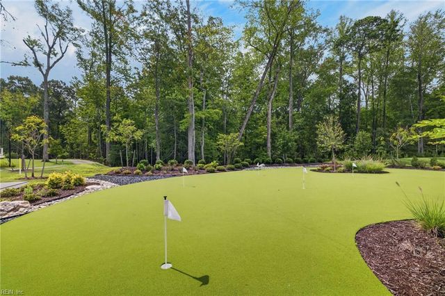 2213 Mainsail DR, Carrollton, VA 23314