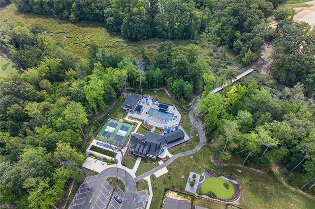 2213 Mainsail DR, Carrollton, VA 23314