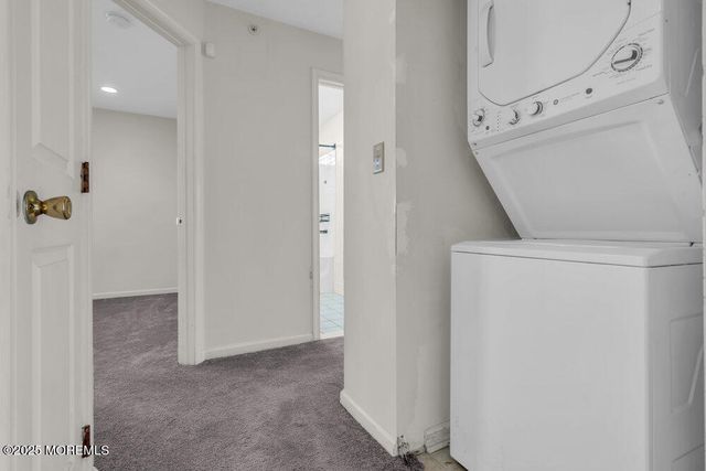 25 Jockey Lane, Tinton Falls, NJ 07753