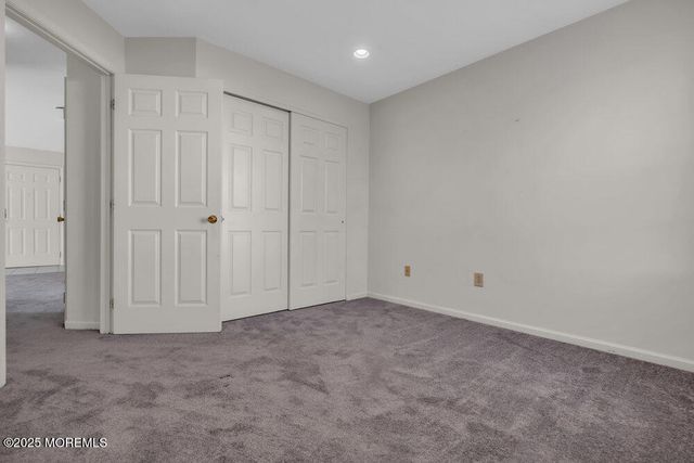 25 Jockey Lane, Tinton Falls, NJ 07753