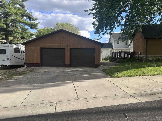 172 Mill Street, Waterloo, WI 53594