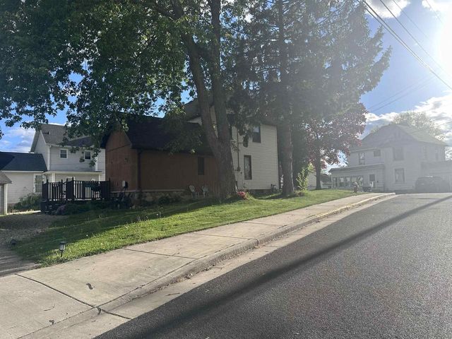 172 Mill Street, Waterloo, WI 53594