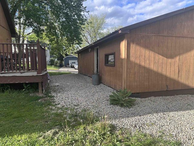 172 Mill Street, Waterloo, WI 53594