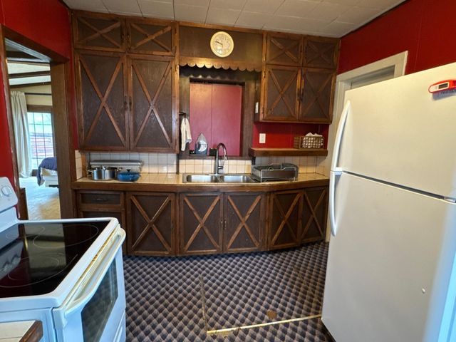 710 & 720 5th Street NW, Valley City, ND 58072
