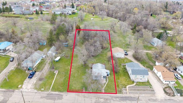 710 & 720 5th Street NW, Valley City, ND 58072