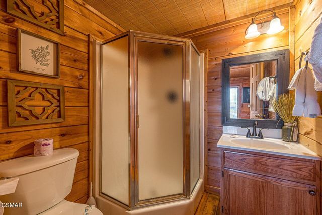 1628 Ginnys Trail, Sevierville, TN 37876