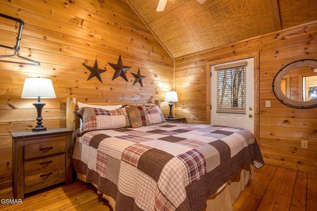 1628 Ginnys Trail, Sevierville, TN 37876