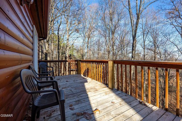1628 Ginnys Trail, Sevierville, TN 37876