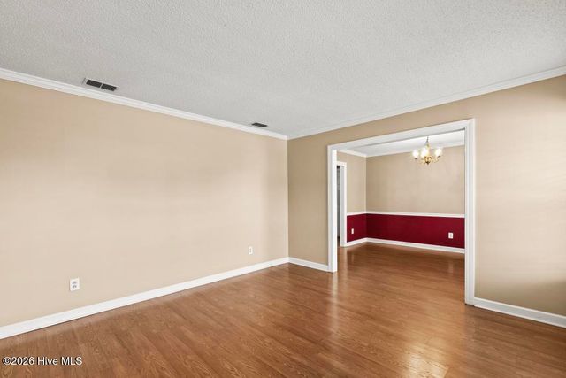 117 Plantation Boulevard, Jacksonville, NC 28540