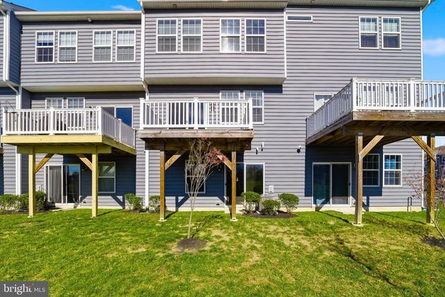 51 TURIN WAY, Mount Laurel, NJ 08054