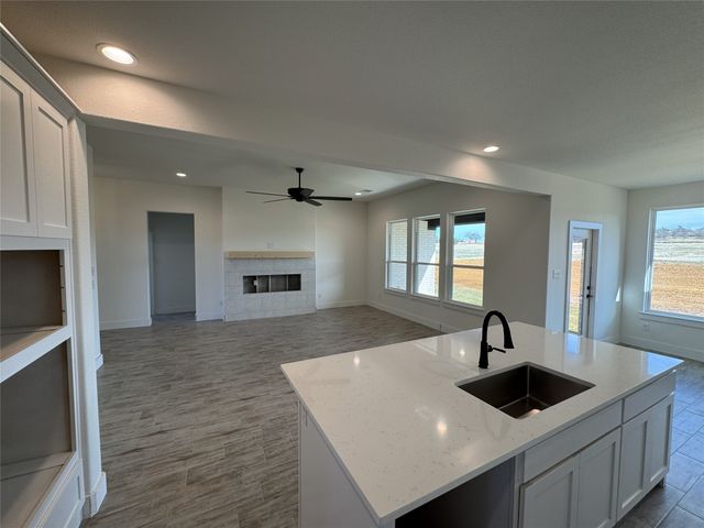 2004 Camden Drive, Springtown, TX 76082