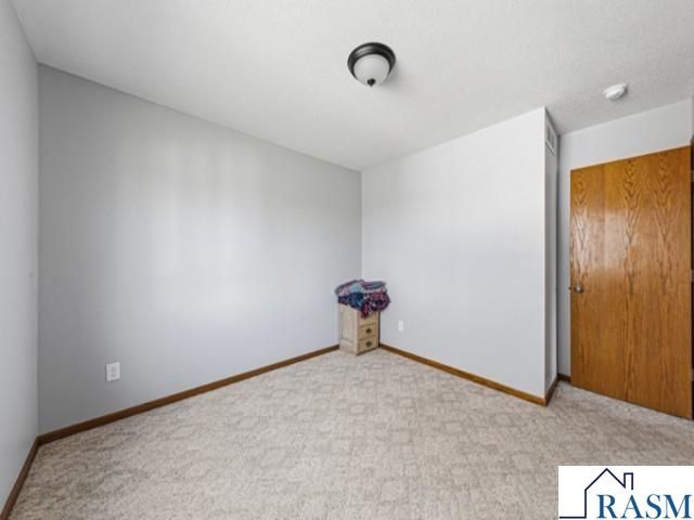 526 E Beaver Street, Belle Plaine, MN 56011