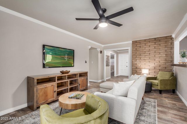 4629 W MYRTLE Avenue, Glendale, AZ 85301