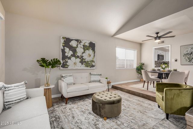 4629 W MYRTLE Avenue, Glendale, AZ 85301