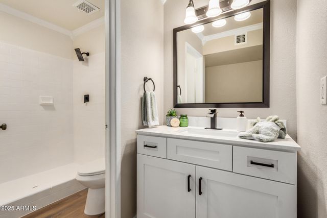 4629 W MYRTLE Avenue, Glendale, AZ 85301