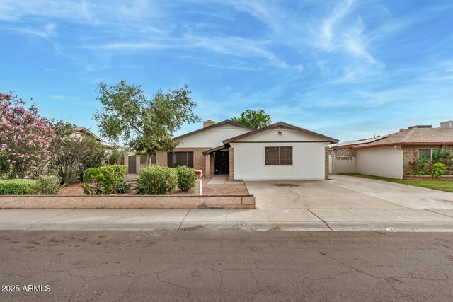 4629 W MYRTLE Avenue, Glendale, AZ 85301