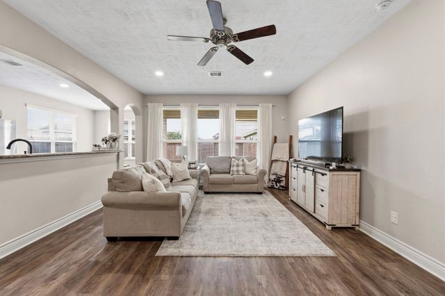 3426 Tulip Trace Drive, Spring, TX 77386