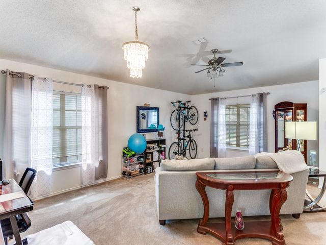 4737 Sea Ridge Drive, Fort Worth, TX 76133