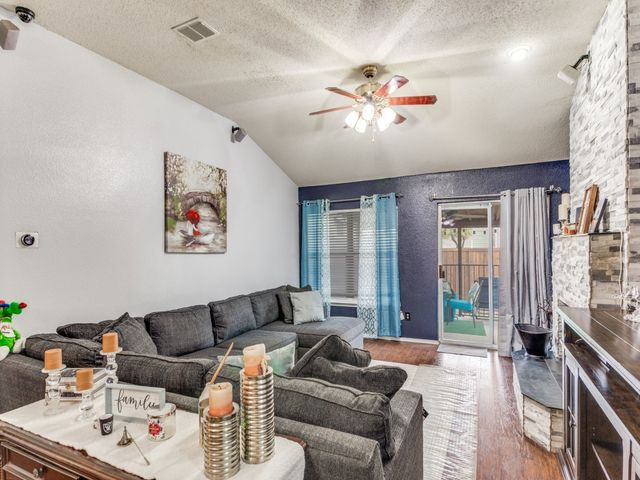 4737 Sea Ridge Drive, Fort Worth, TX 76133