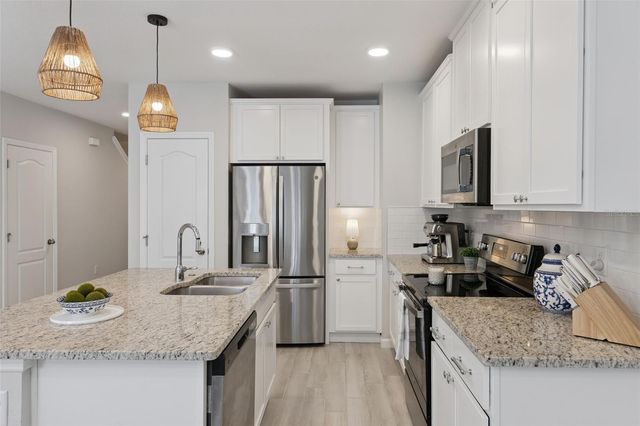 3129 RIVERBOAT WAY, Oviedo, FL 32765