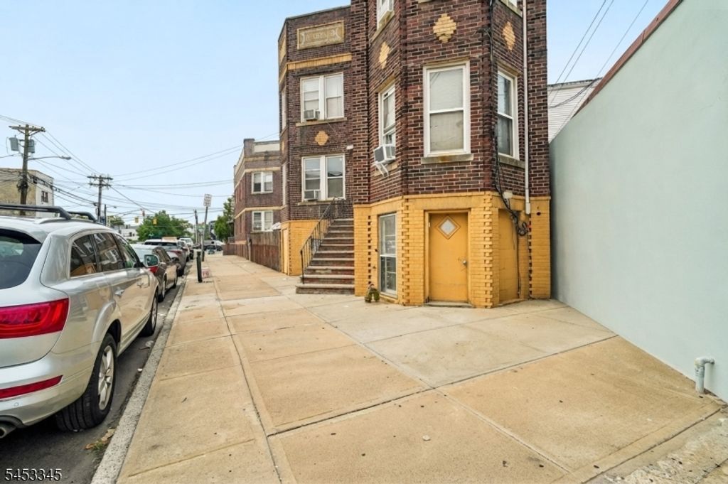 531 Bloomfield Ave, Newark City, NJ 07107 — photo 2