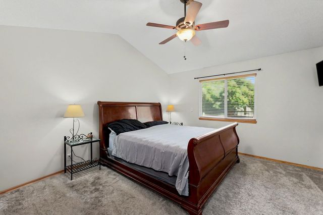 1051 N Aksarben Ct, Wichita, KS 67235