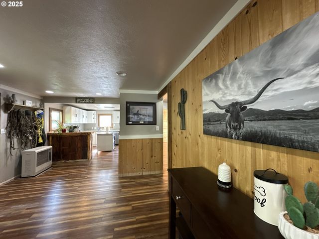 748 E MAIN St, John Day, OR 97845