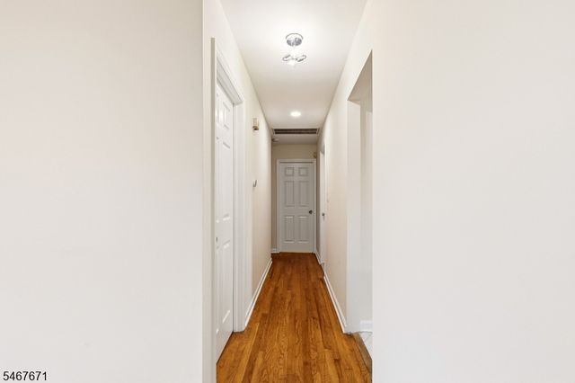 45 N Laurel Ave, Woodbridge Twp., NJ 08830