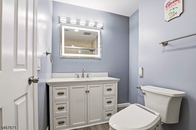 45 N Laurel Ave, Woodbridge Twp., NJ 08830