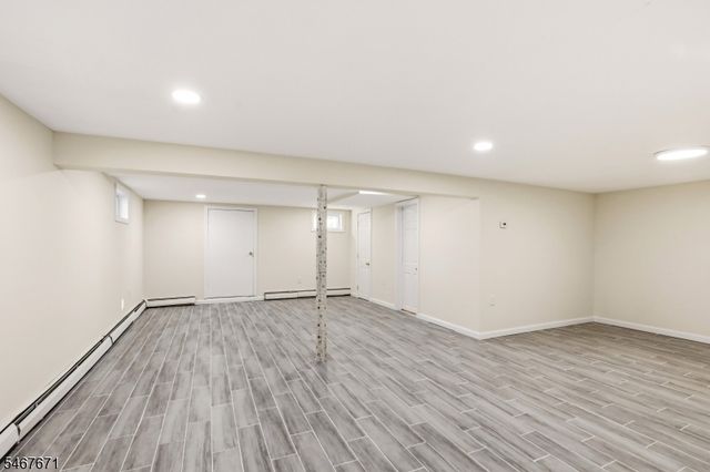 45 N Laurel Ave, Woodbridge Twp., NJ 08830