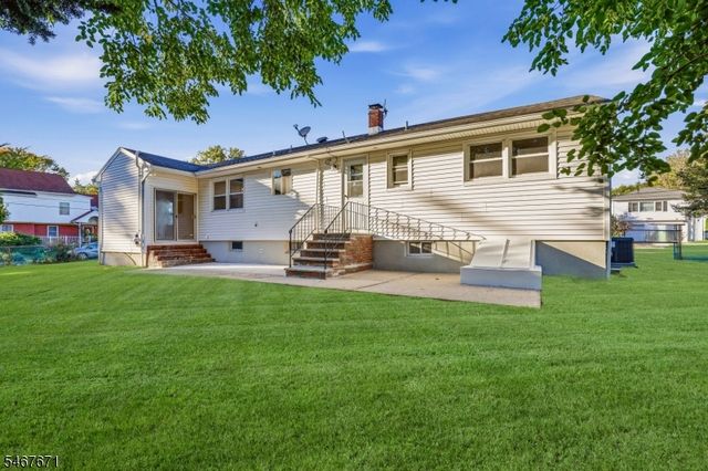45 N Laurel Ave, Woodbridge Twp., NJ 08830