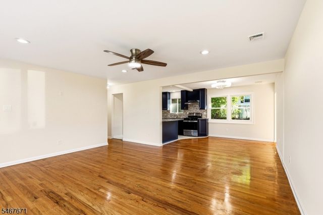 45 N Laurel Ave, Woodbridge Twp., NJ 08830