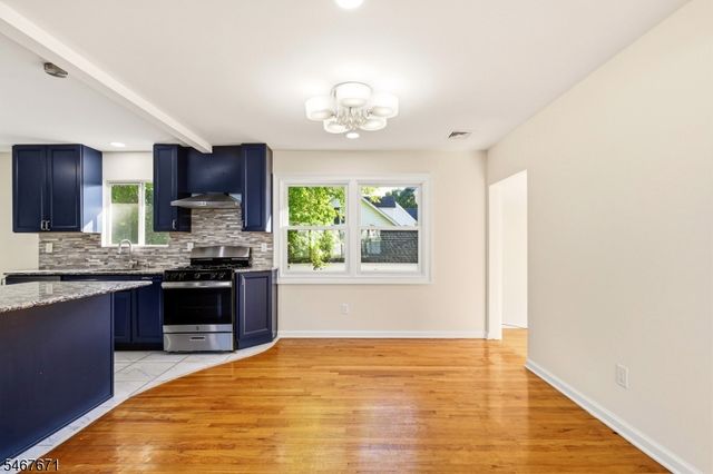 45 N Laurel Ave, Woodbridge Twp., NJ 08830