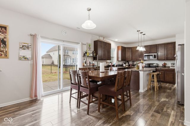 6314 Silver Leaf Drive, Zionsville, IN 46077