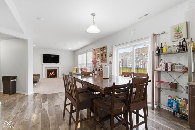 6314 Silver Leaf Drive, Zionsville, IN 46077