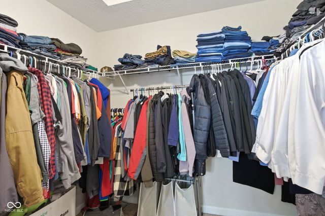 6314 Silver Leaf Drive, Zionsville, IN 46077