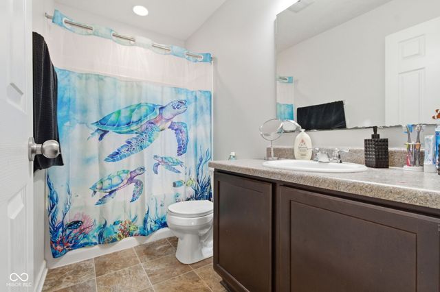 6314 Silver Leaf Drive, Zionsville, IN 46077