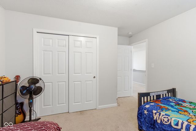 6314 Silver Leaf Drive, Zionsville, IN 46077