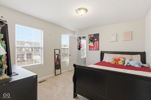 6314 Silver Leaf Drive, Zionsville, IN 46077