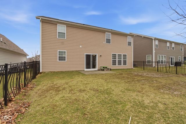 6314 Silver Leaf Drive, Zionsville, IN 46077