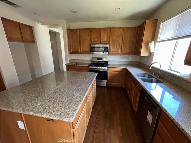 31083 Manford Drive, Winchester, CA 92596