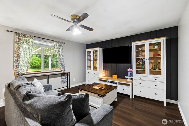 8915 Quinault Drive NE, Olympia, WA 98516