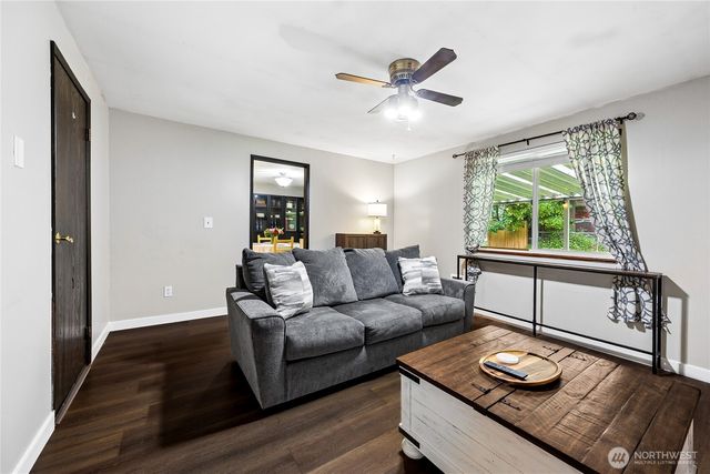 8915 Quinault Drive NE, Olympia, WA 98516